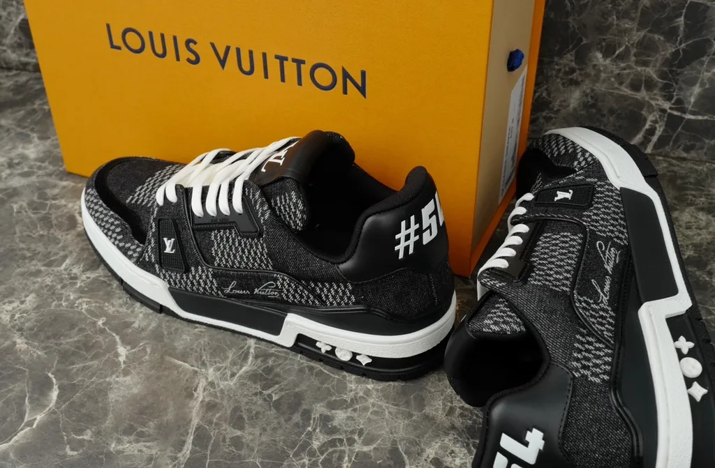 Louis Vuitton Shoe 